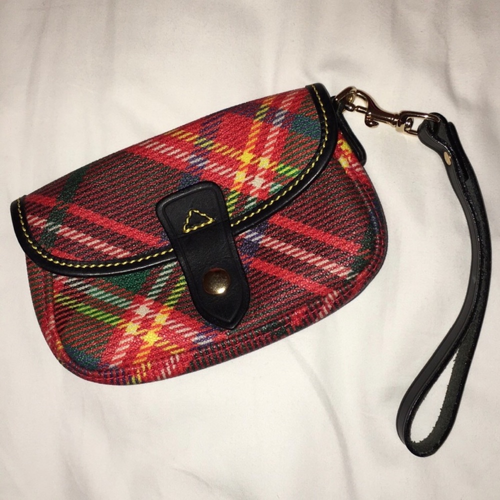 Dooney & Bourke Plaid Wristlet❤️💳💰